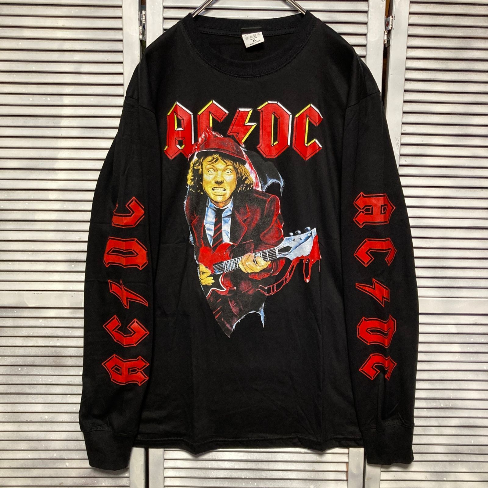 エーシーディーシー ACDC 黒 長袖 Tシャツ ロンT バンド ロングスリーブ デザイン 袖 両面 プリント 派手 奇抜 古着 ビンテージ vintage ロック パンク メタル ヒップホップ ラッパー アーティスト 7部袖 カットソー 