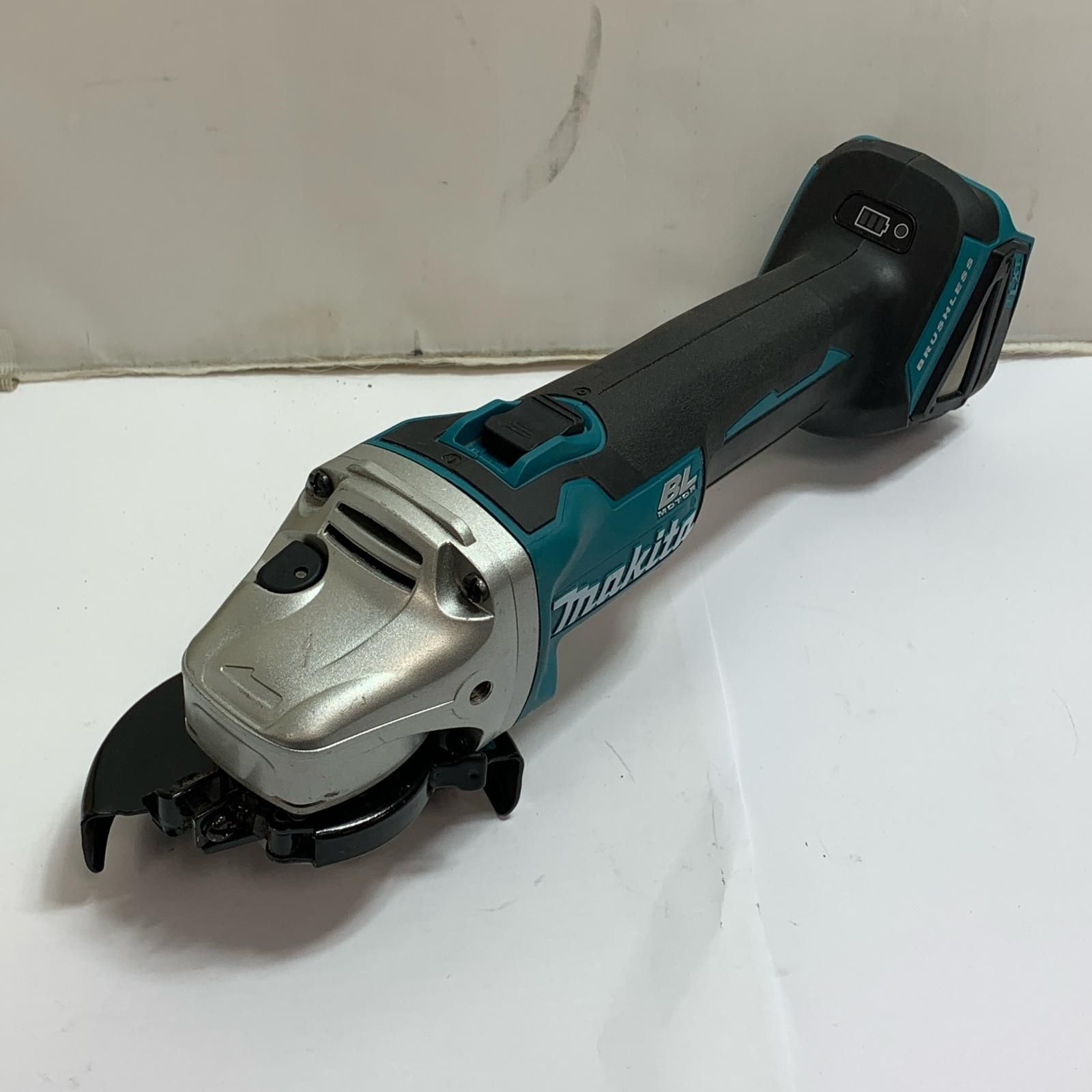 ♭♭MAKITA マキタ 100Ｖ ディスクグラインダー 2025.5製造 18ｖ GA404DN