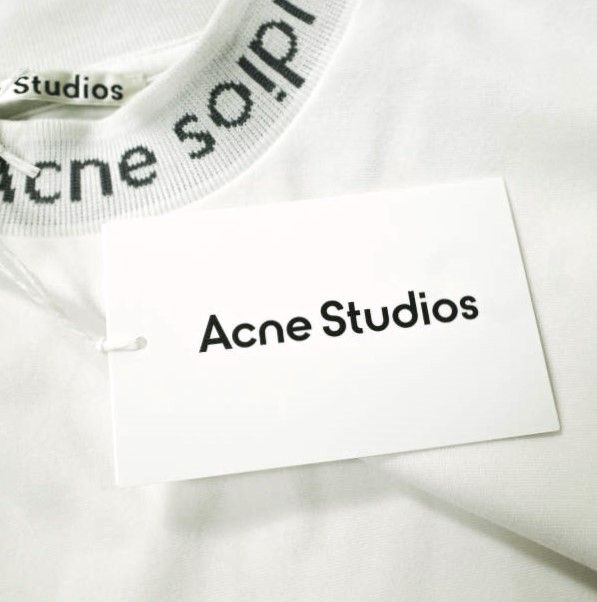 トップス Acne Studios Acne Studios - リラックスフィットショートパンツ - Acne
