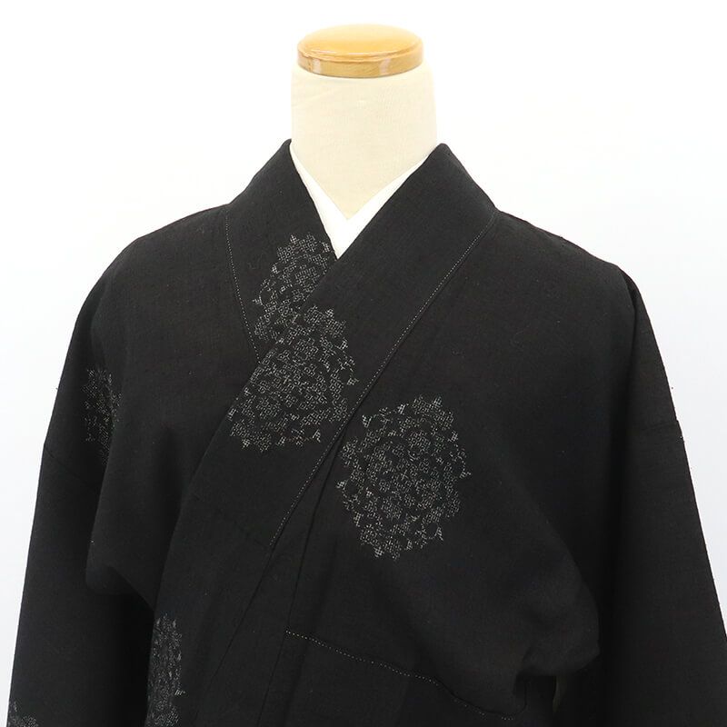 紬 紬着物 つむぎ 結城紬風 レディース 正絹 紺 飛び柄 身丈161.5cm 裄丈64cm 仕立て上がり着物着物