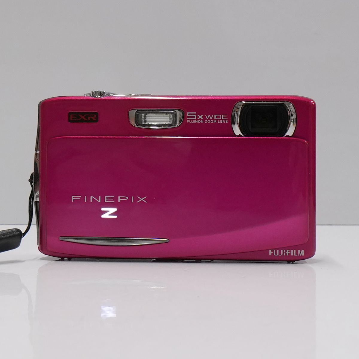 FUJIFILM FinePix Z950EXR USED超美品 デジタルカメラ 本体＋