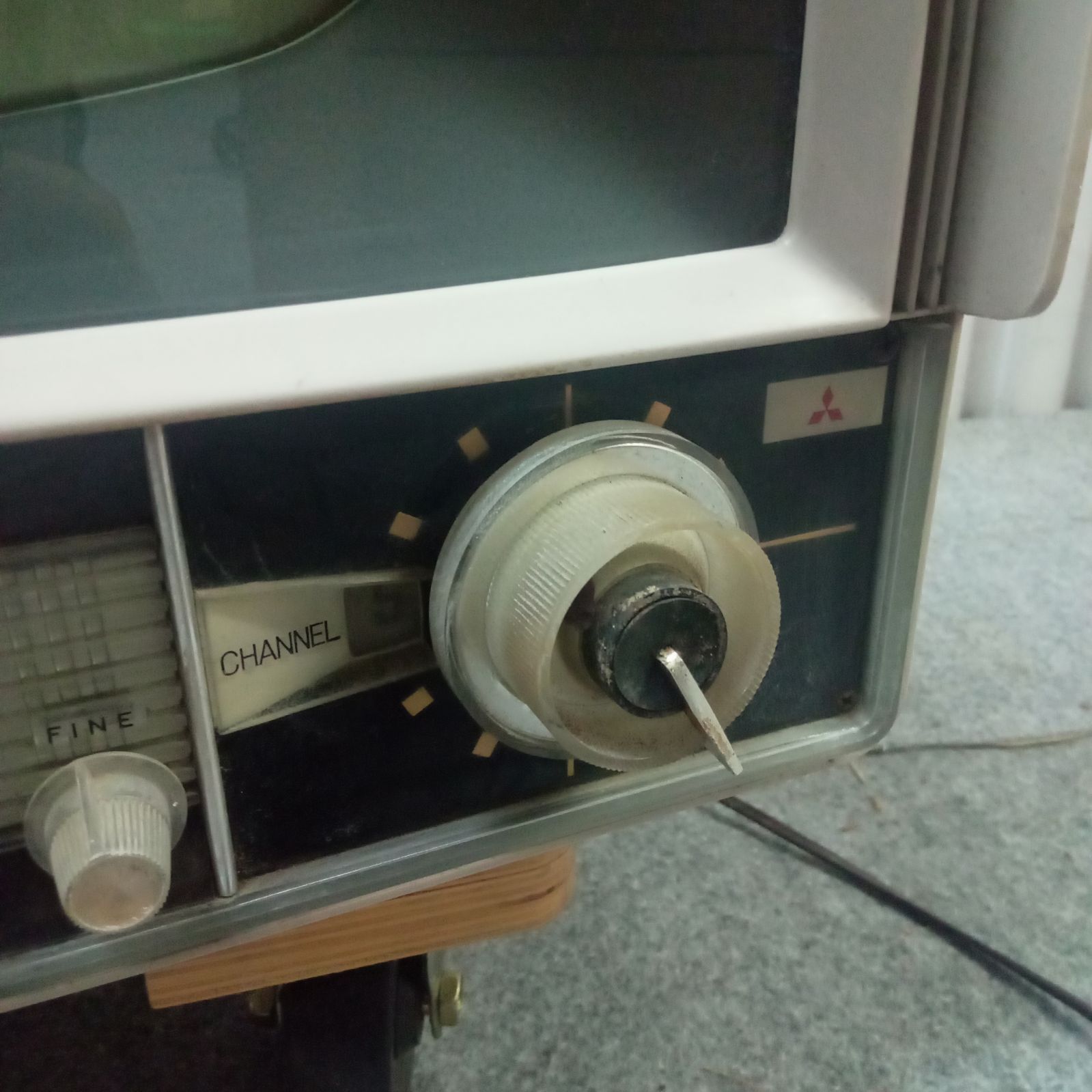 ◯ MITSUBISHI 三菱 テレビ ブラウン管 レトロ アンティーク 14T-350