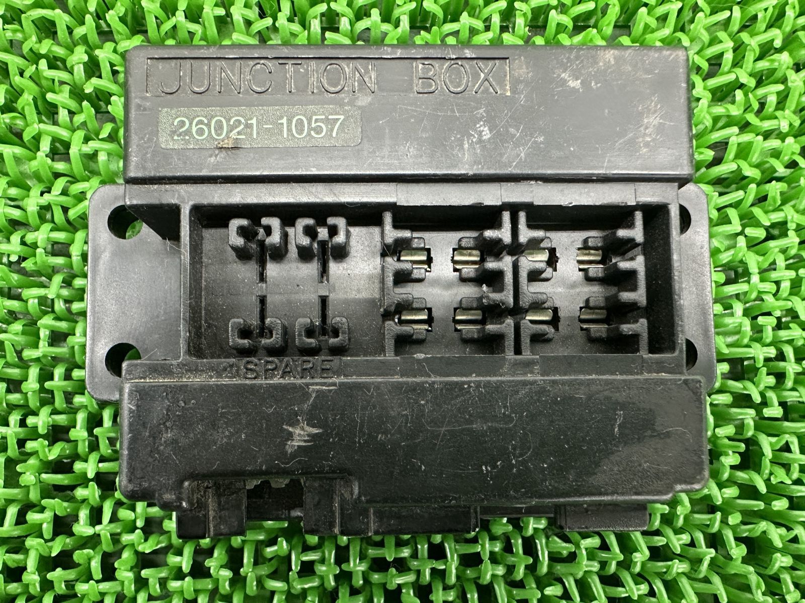 専用出品 ゼファー400 ヒューズボックス 26021-1057 カワサキ 純正 中古 ZR400C