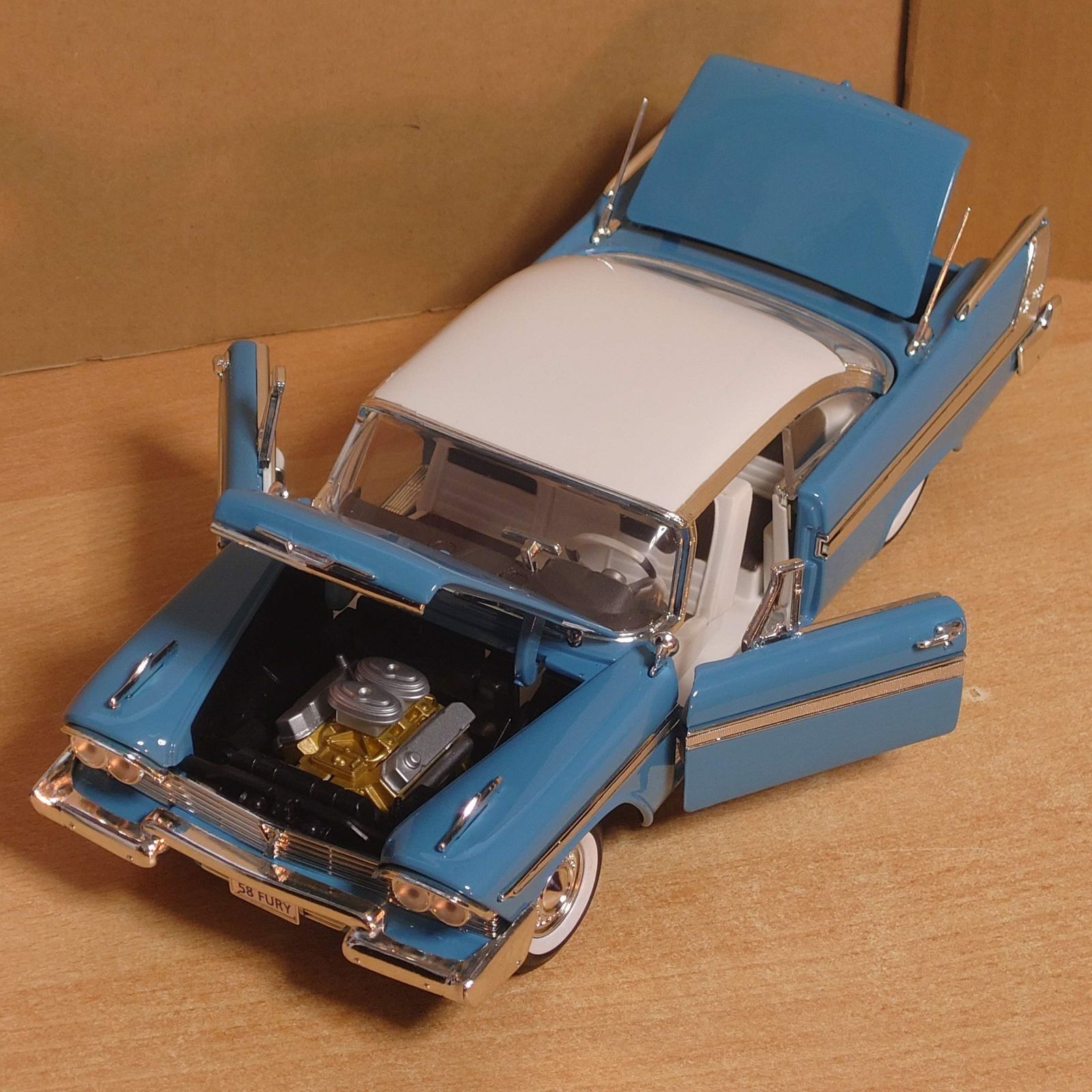 1/18 プリムスフューリー 1958 ライトブルー Plymouth Fury - メルカリ