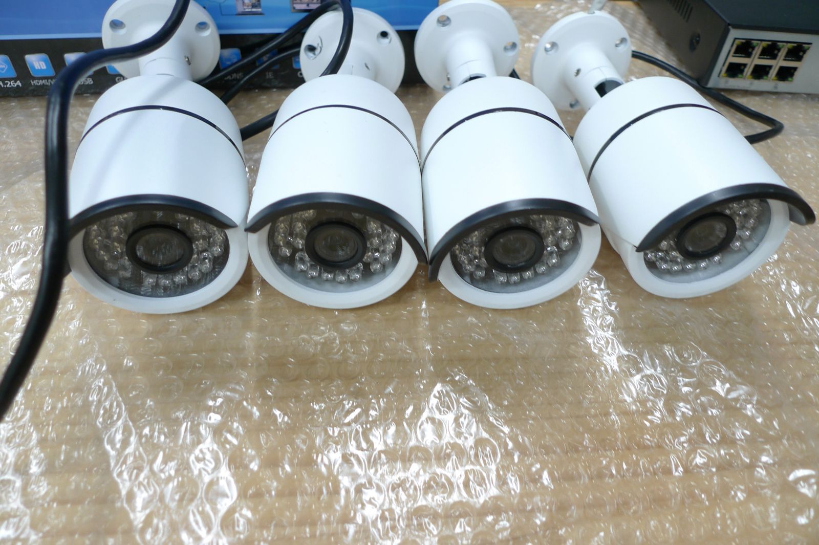 POE 12ピクセル屋内外防犯カメラ4台セット 管理p0312