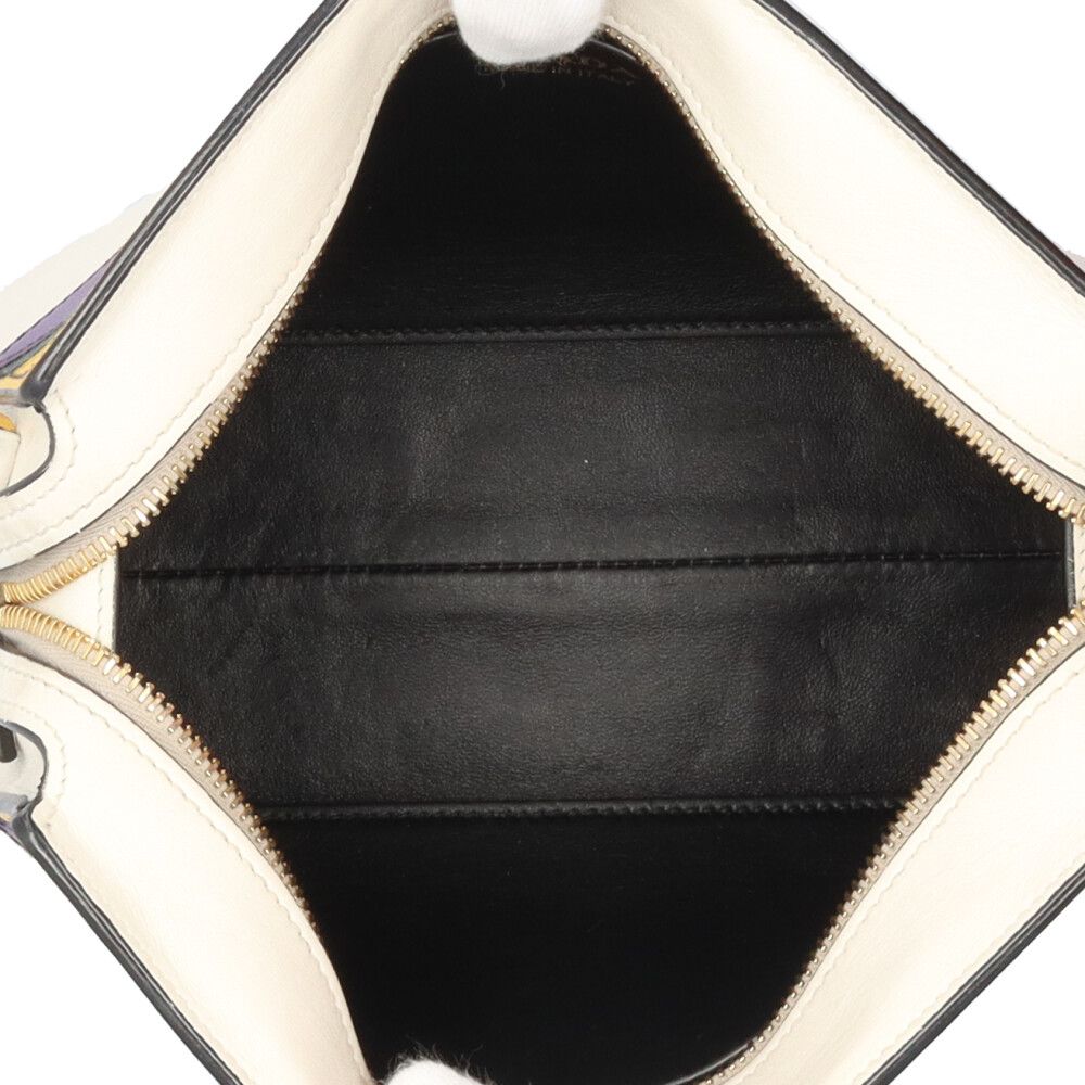 プラダ ショルダーバッグ レザー 1BH049 ホワイト レディース PRADA  中古 プラダ ショルダーバッグ レザー 1BH049 ホワイト レディース PRADA