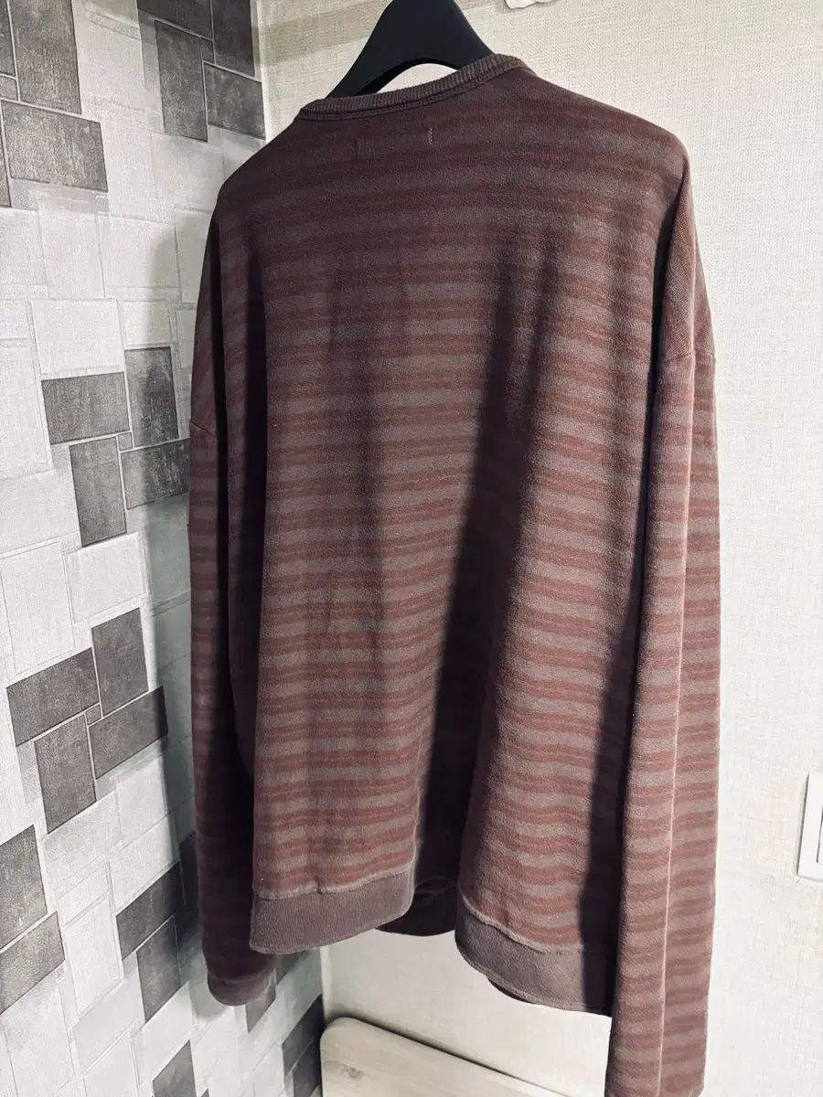 茶色 レッド