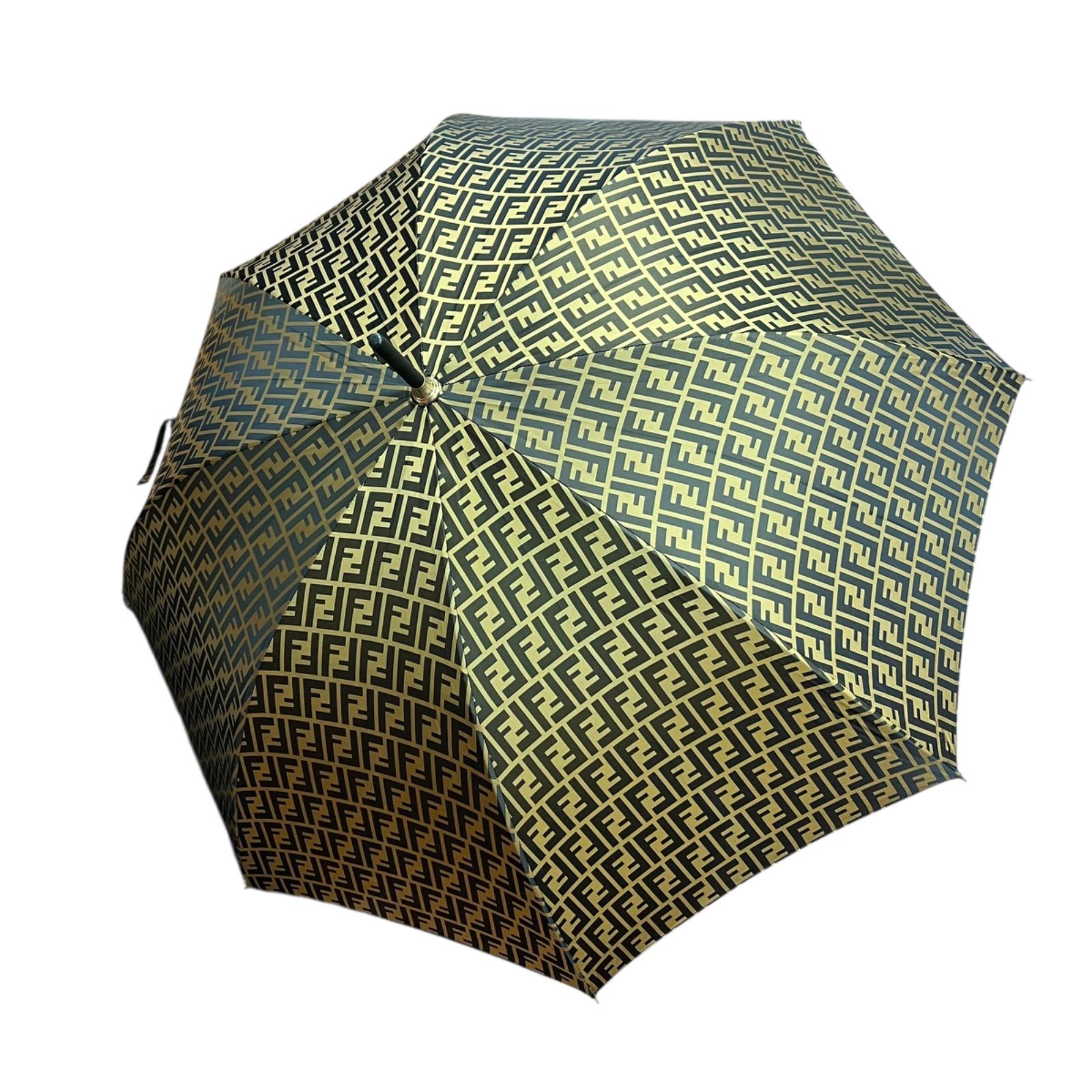 【美品】FENDI ズッカ柄 長傘 雨傘 総柄 アンブレラ 金ロゴ 男女兼用 管32634】FENDI フェンディ ズッカ柄 長傘 ゴールドロゴ