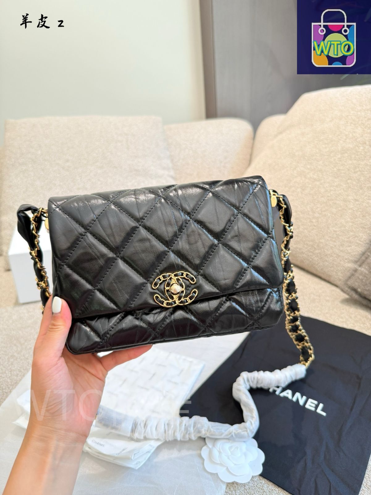 CHANEL ハンドバッグ　しわ加工素材 CHANEL ハンドバッグ しわ加工素材