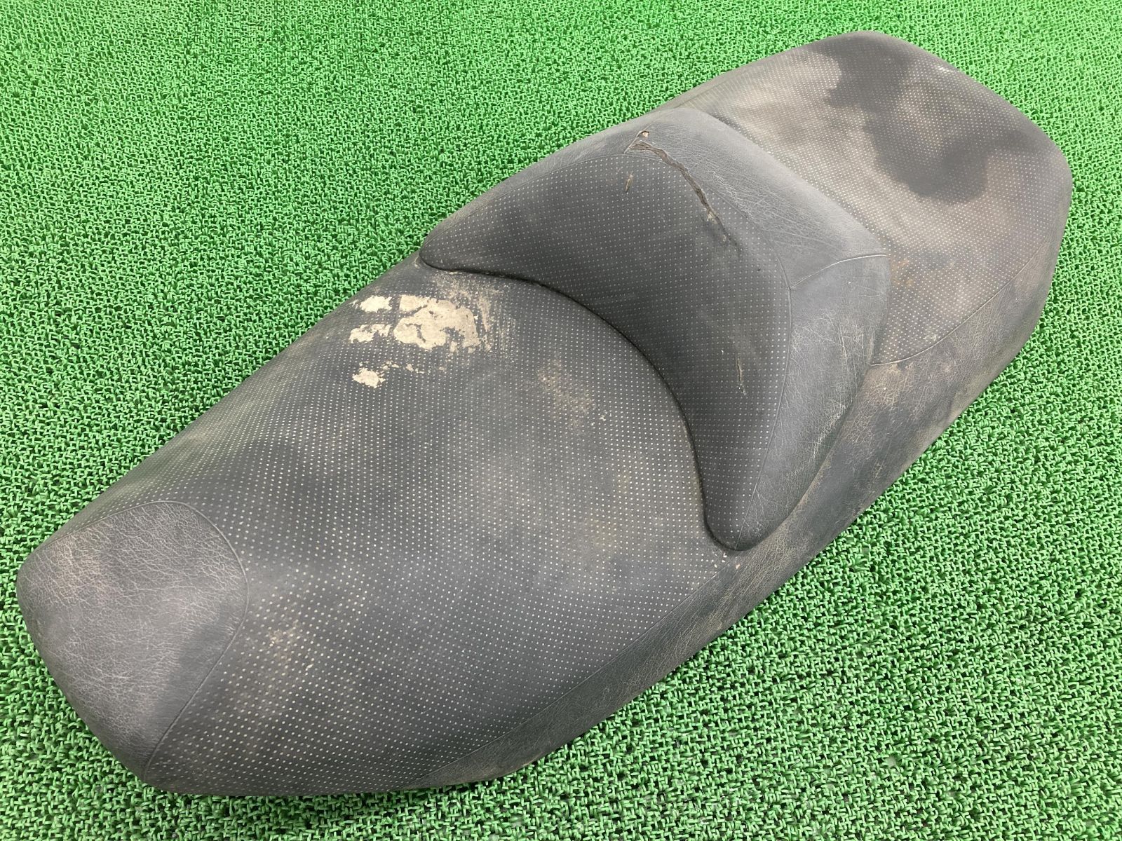 スカイウェイブ250 シート 05H スズキ 純正 中古 バイク 部品