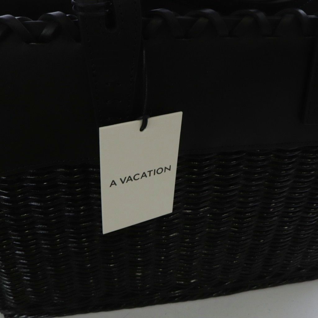 オールブラック ラタン バッグ a vacationロンハーマン A VACATION Exclusive Rattan Bag Release News｜Ron Herman