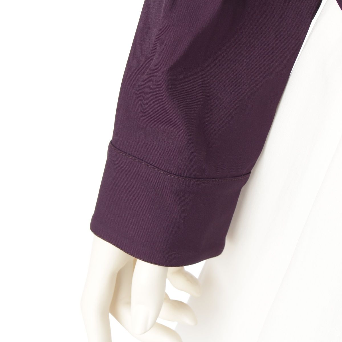 プラダスポーツ ナイロン フロントジップ ロゴパッチ シャツ