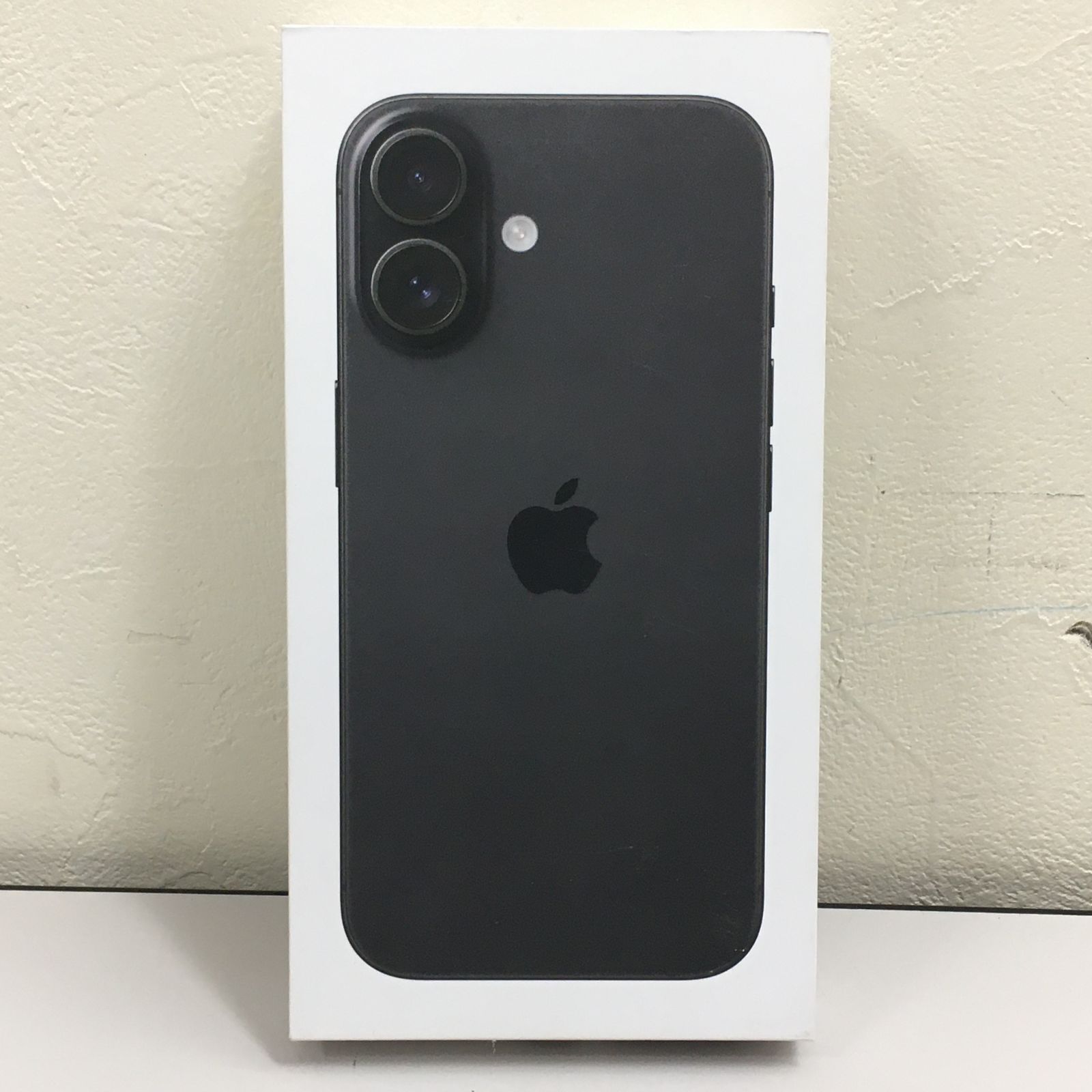 三沢店70】 iphone16 128gb ブラック simフリー ほぼ未使用 店舗併売品 
