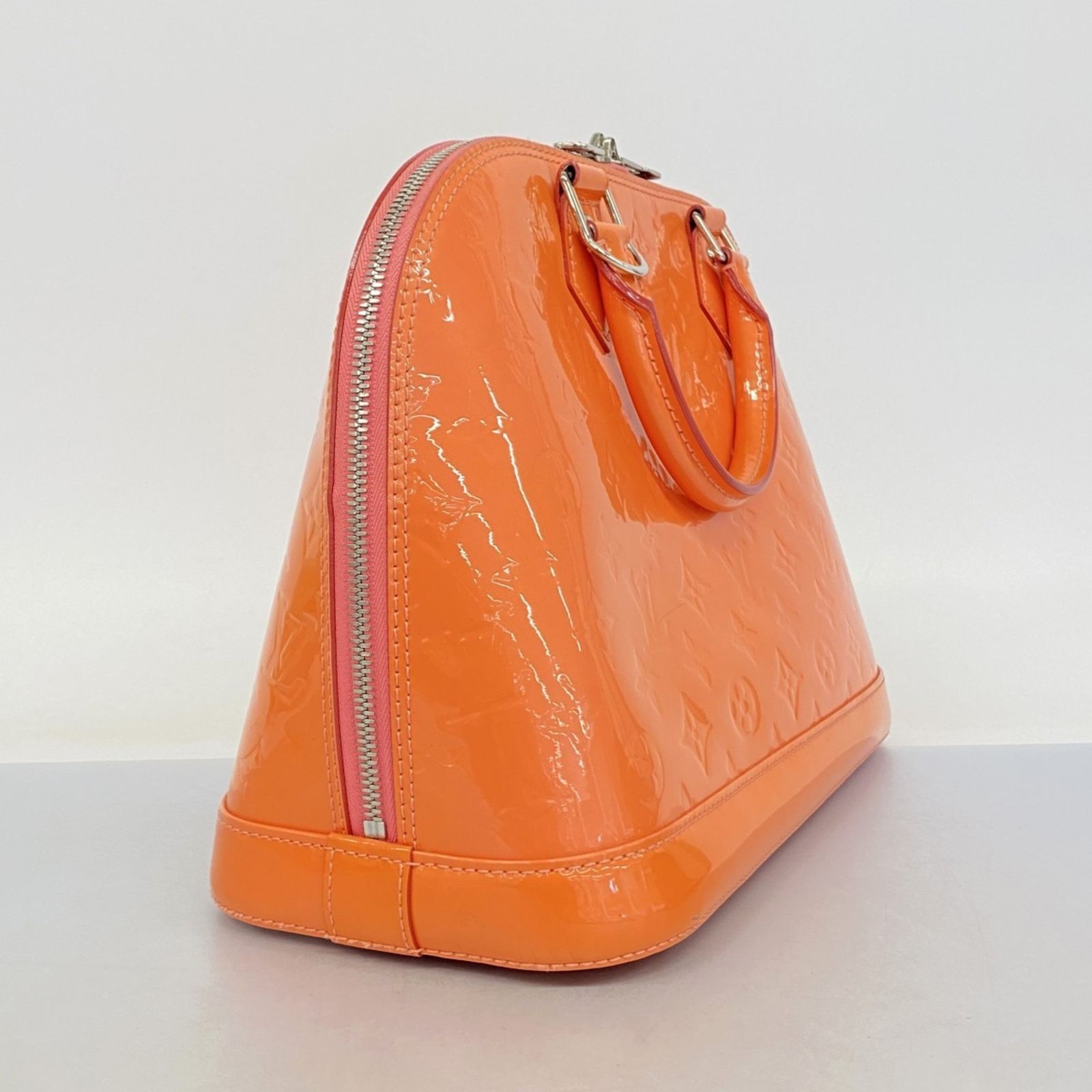 LOUIS VUITTON  ルイヴィトン　ヴェルニ　ハンドバッグ　アルマPM LOUIS VUITTON ルイヴィトン アルマPM モノグラムヴェルニ