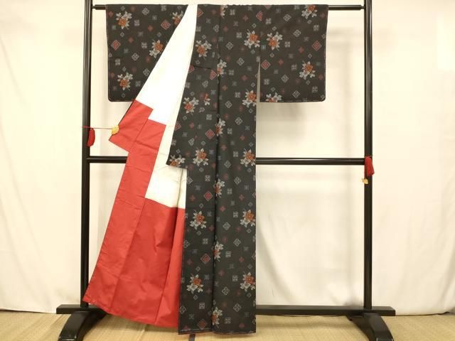 平和屋着物□上質な紬 吉祥草花文 正絹 逸品 AAAW8467fw - メルカリ