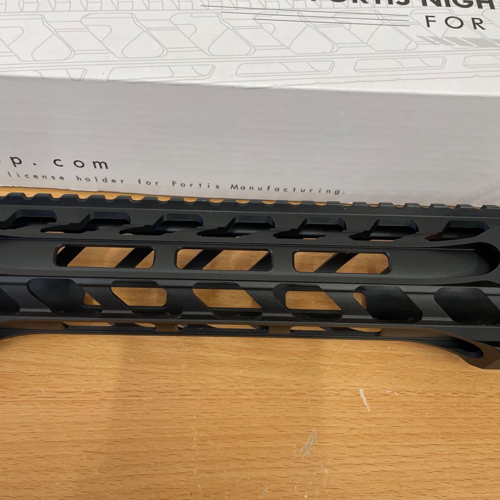  RWA Fortis Night Rail 12インチ M 4 ハンドガード A 25-2304 ハンドガード パーツ