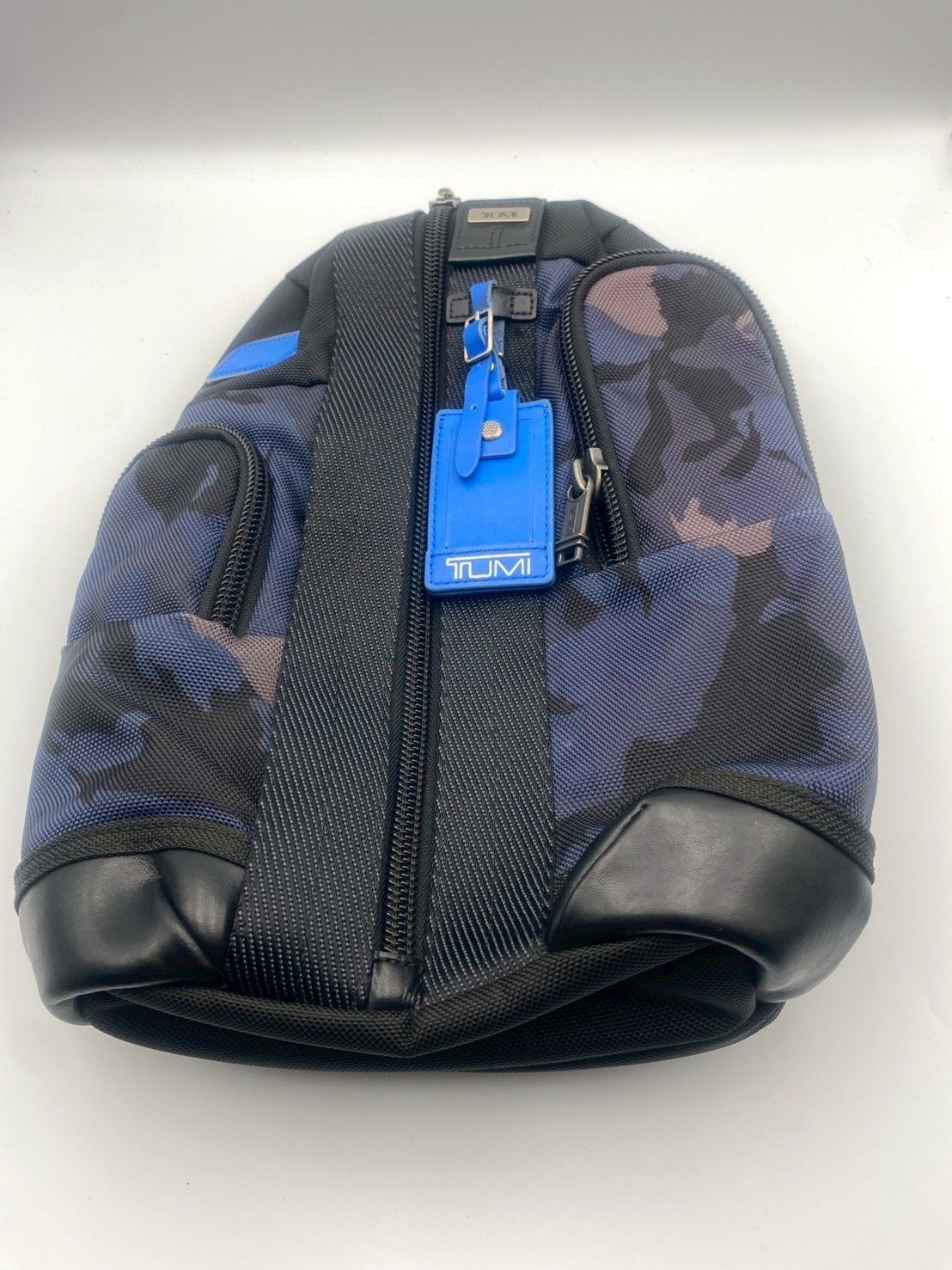 TUMI サラトガ 222393 迷彩ボディバッグ ネイビー ワンショルダー 黒 TUMI トゥミ サラトガ 222393 ボディバッグ ワンショルダー ネイビー