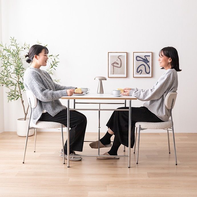 ダイニングテーブル