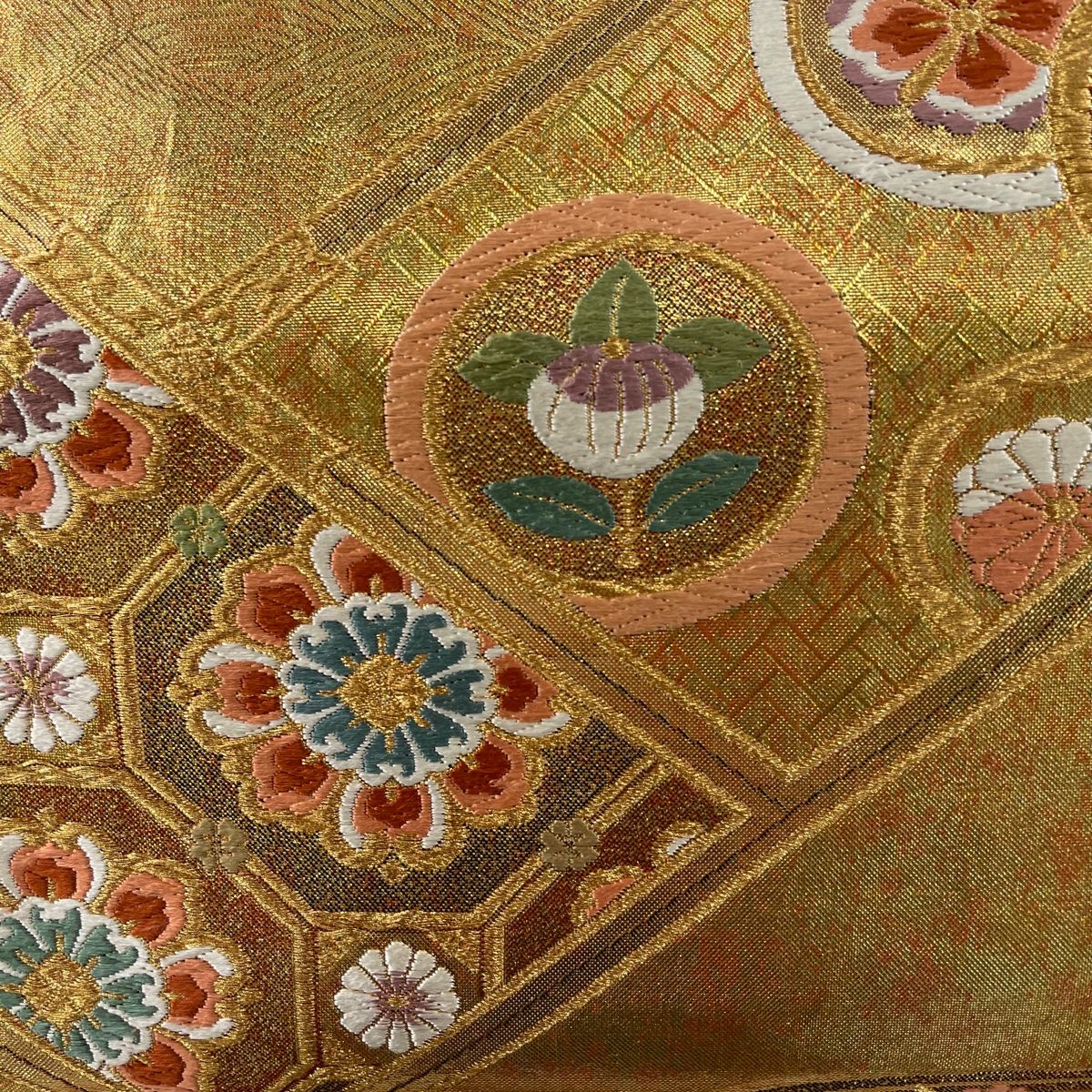 袋帯 美品 秀品 蜀江華文 流水 金糸 箔 金色 六通 正絹 【中古 袋帯 美品 秀品 蜀江華文 流水 金糸 箔 金色 六通 正絹 【中古