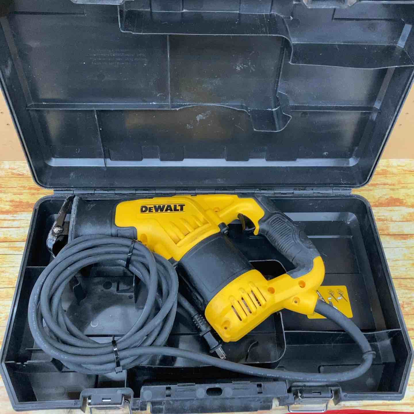 デウォルト DWE357K コンパクトレシプロソー 川崎店
