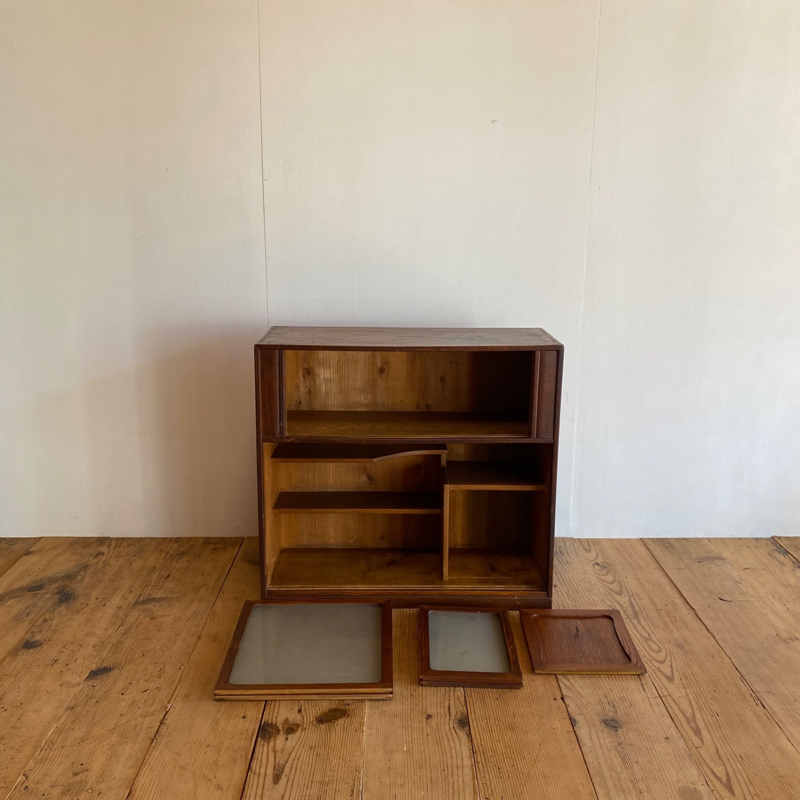 工場 アンティーク ガラス 曇りガラス 戸棚 茶箪笥 水屋箪笥