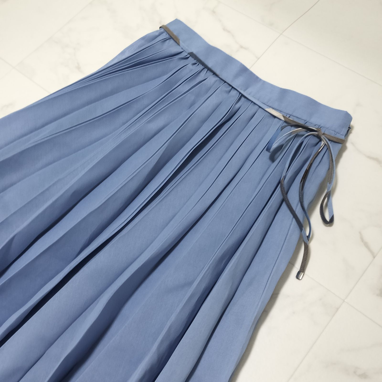 BLUE LABEL CRESTBRIDGE ブルーレーベルクレストブリッジ プリーツ