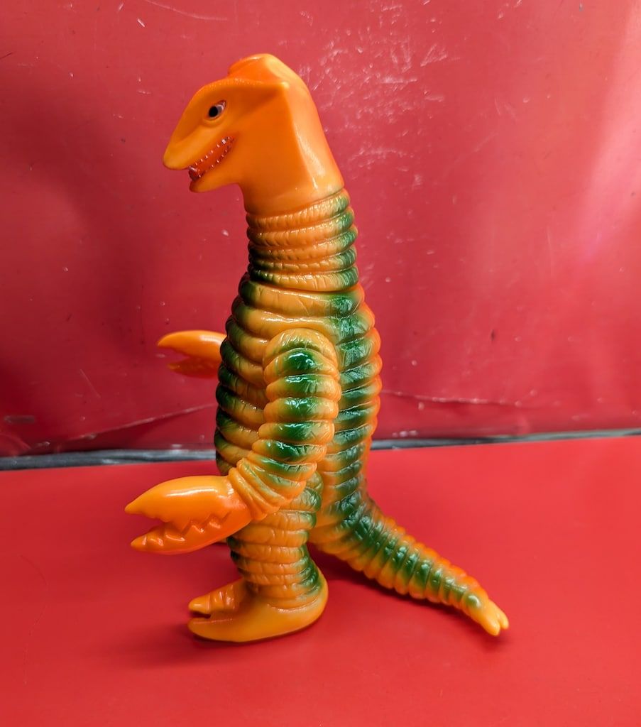 ブルマァク BULLMARK】帰ってきたウルトラマン/サドラ/オレンジ