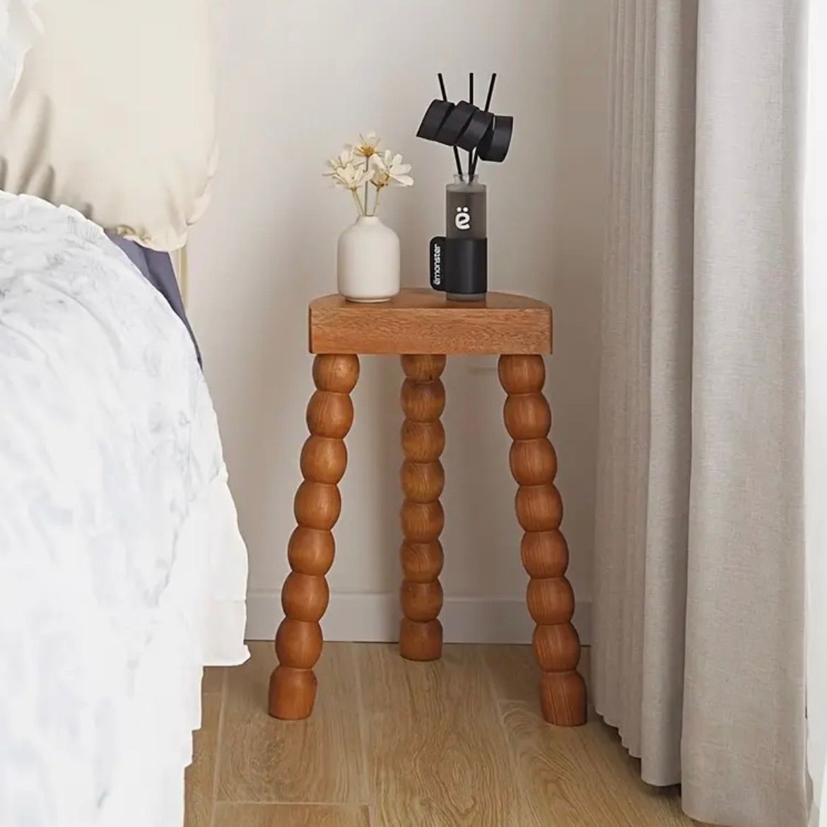 【美品】【2脚】ニトリ スツール ロレイン 3 白 黒 オットマン 椅子 チェア 美品】【2脚】ニトリ スツール ロレイン 3 白 黒 オットマン 椅子