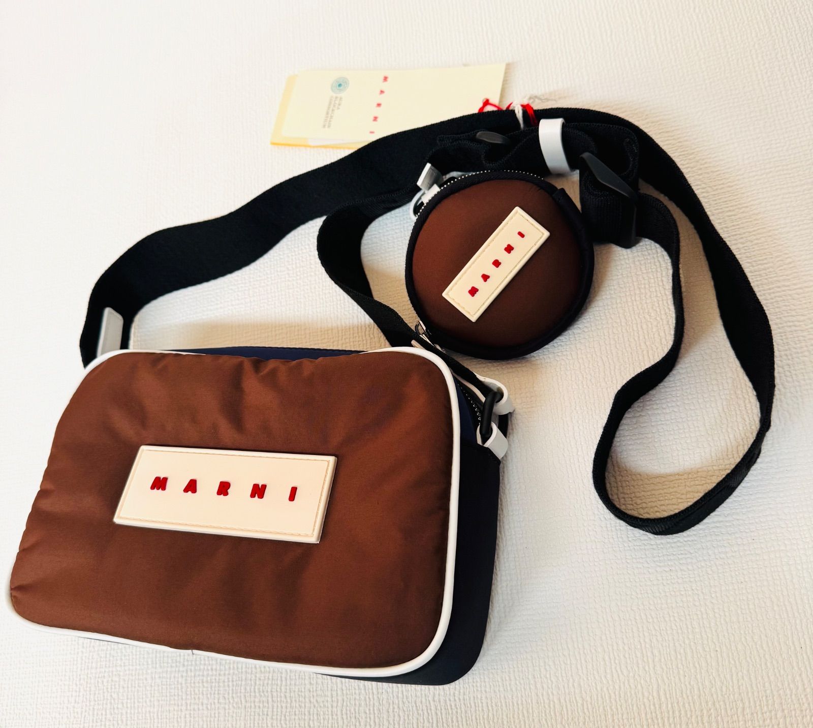 未使用級✨マルニ カラーコンボ カメラバッグ ショルダーバッグ 未使用品・タグ付き MARNI マルニ 【カラーコンボ カメラバッグ