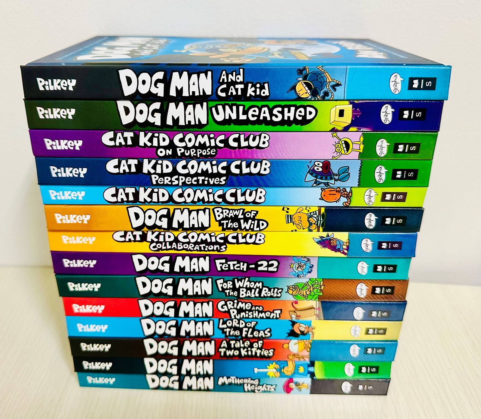 Dogman英語漫画9冊セット　ドッグマン　洋書 DogMan ドッグマン 14巻セット 英語漫画 デイヴ・ピルキー 子供