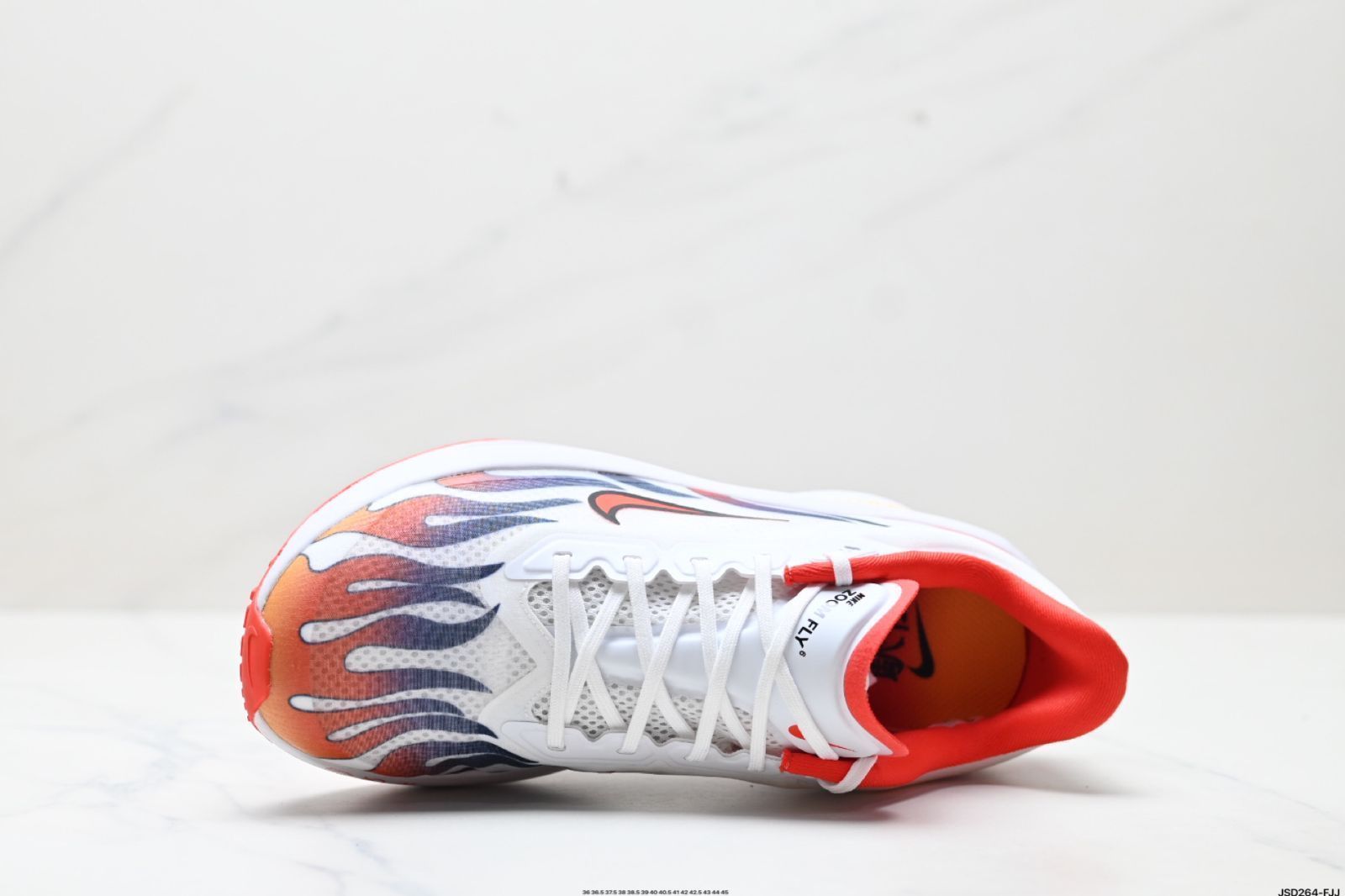 Nike（ナイキ）ZoomX Invincible Run Flyknit FK6 Zoom Fly 6