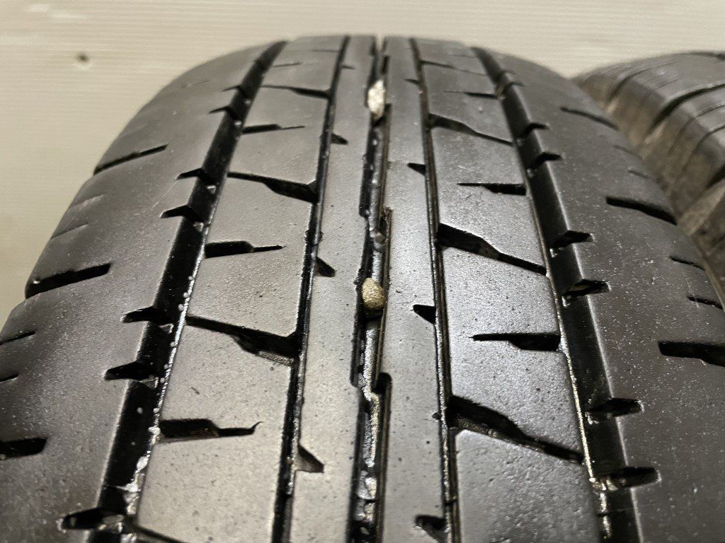 DUNLOP ENASAVE VAN01 195/80R15 107/105L LT 15インチ 夏タイヤ 4本 