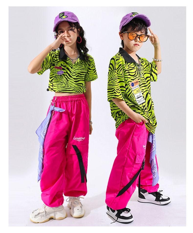 ダンスファッション へそ出し
