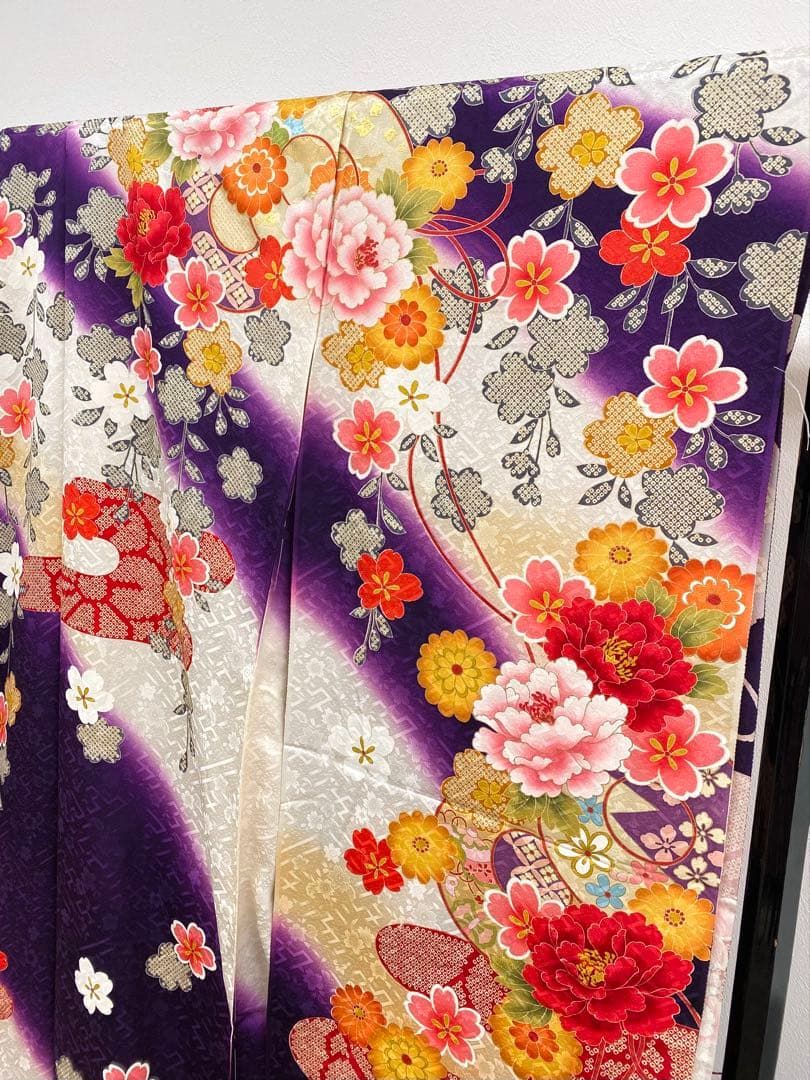 メーカー品振袖 仮絵羽 紫野 刺繍 金彩 正絹 未仕立て品 八掛付き