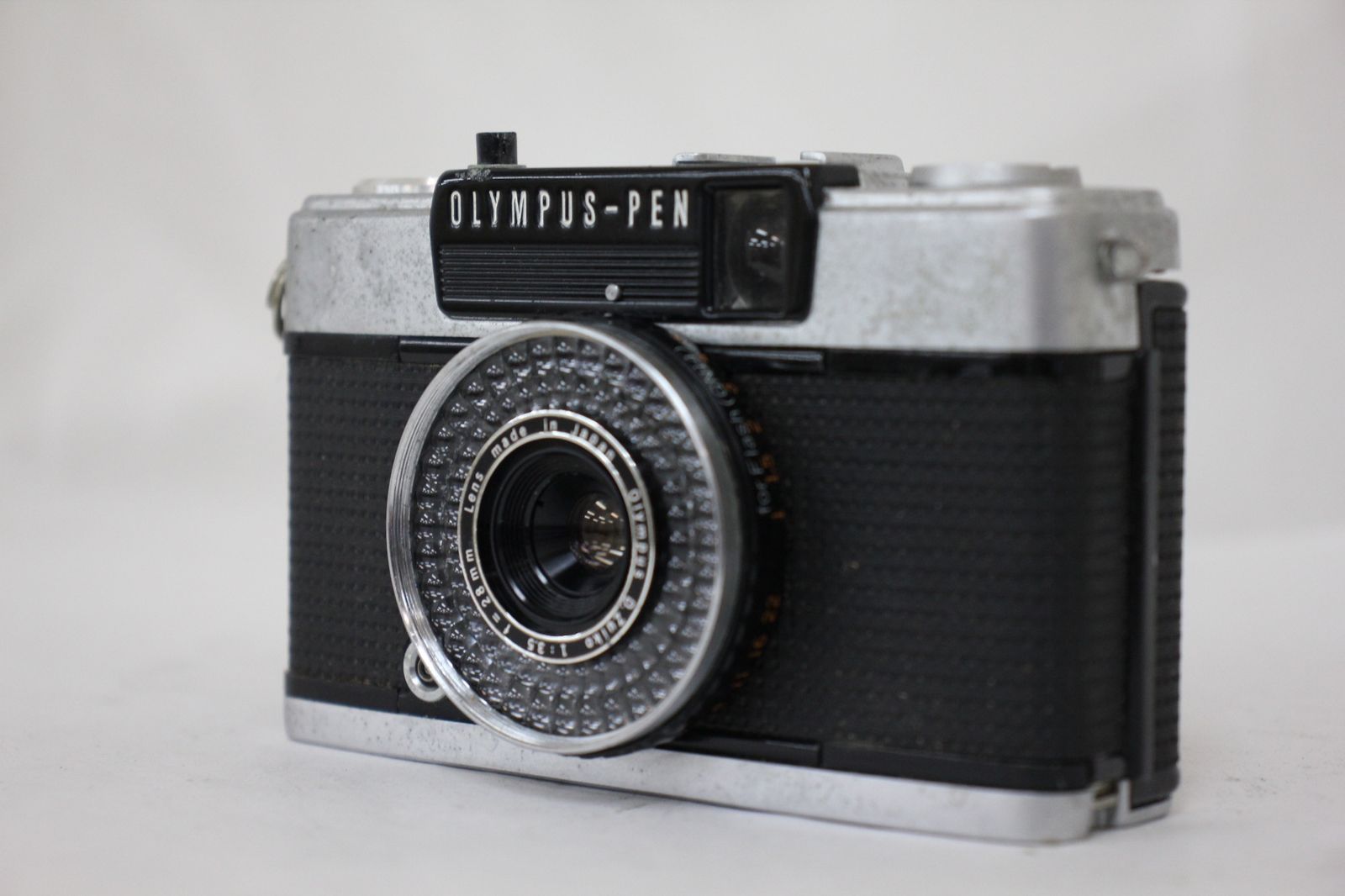 返品保証 オリンパス Olympus-PEN EE-3 D.Zuiko 28mm F3.5 カメラ e2849