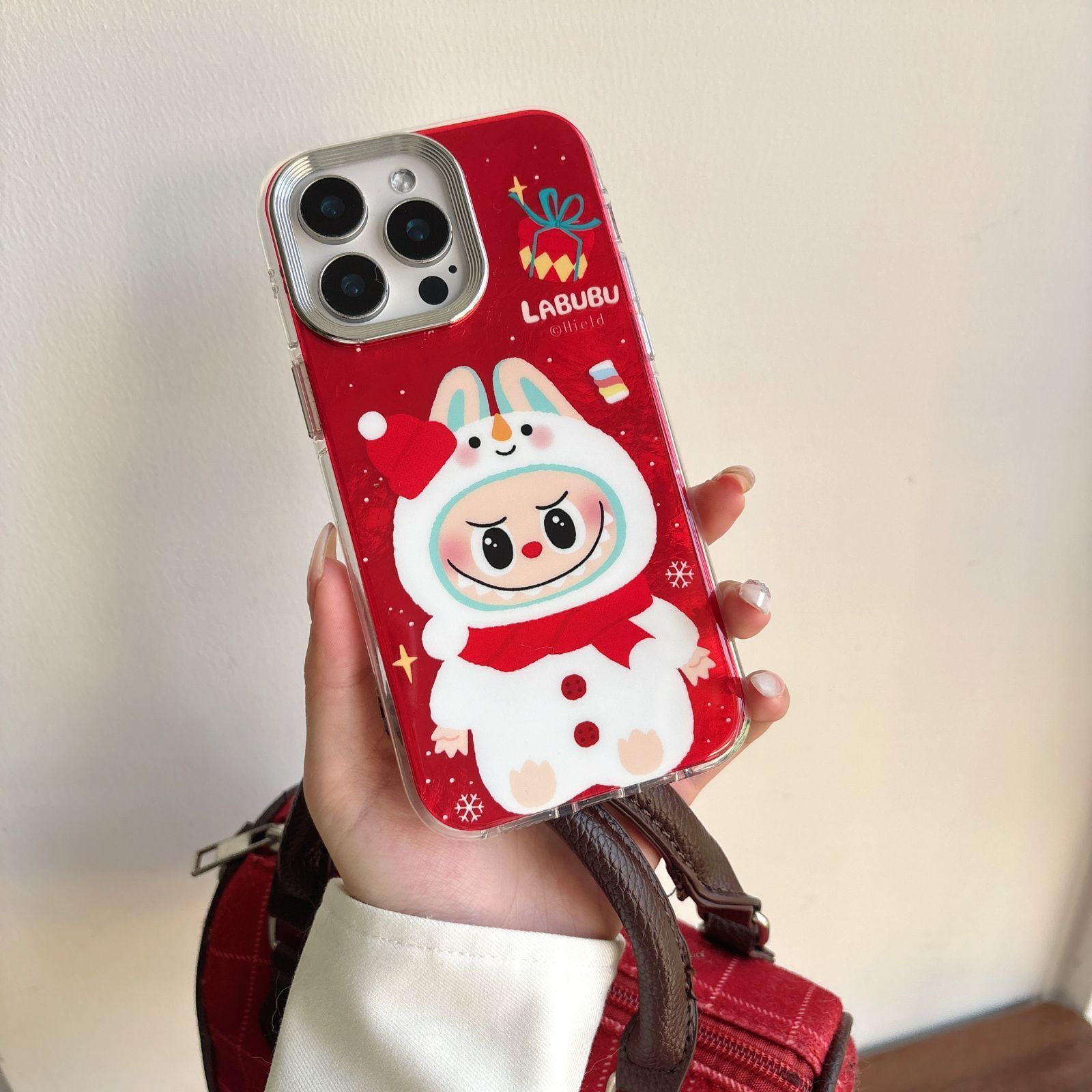 iphone16ケース 雪だるまラブブ LABUBU ストラップ付き