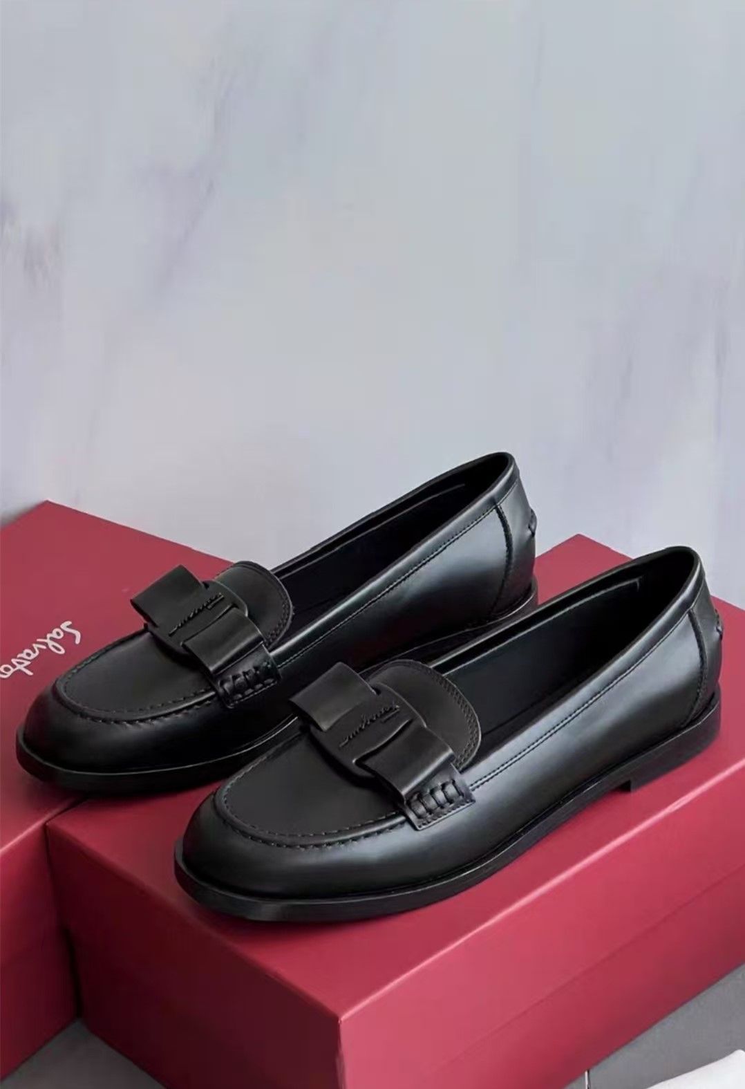 Salvatore Ferragamoフェラガモ VIVA ヴァラ 黒 ローファー 6D