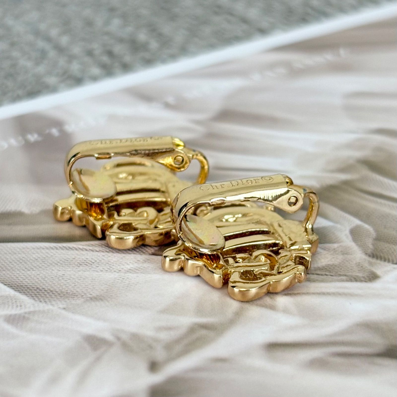 【美品】Dior エンブレムロゴイヤリング ゴールド ヴィンテージ ヴィンテージ ロゴイヤリング ゴールド|Dior ディオール