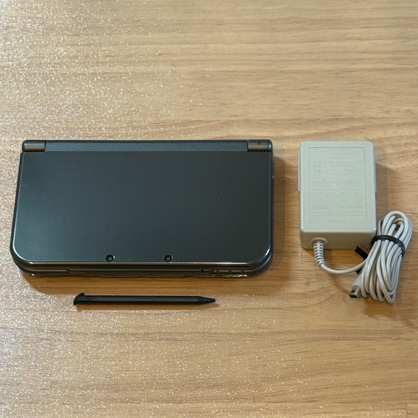9-015 Newニンテンドー3DS LL メタリックブラック 上IPS