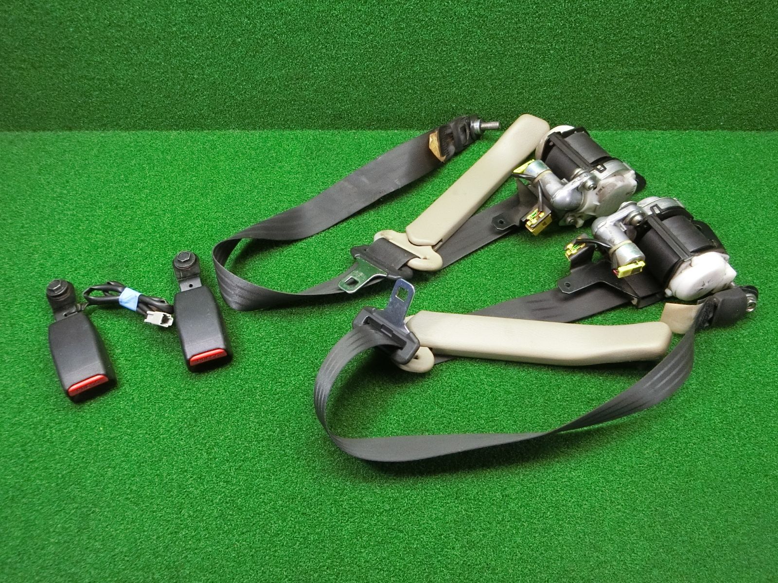 11072 ホンダ バモス HM1 後期 フロント シートベルト 左右セット キャッチ NSB087GR41 NSB087GL41 2016年