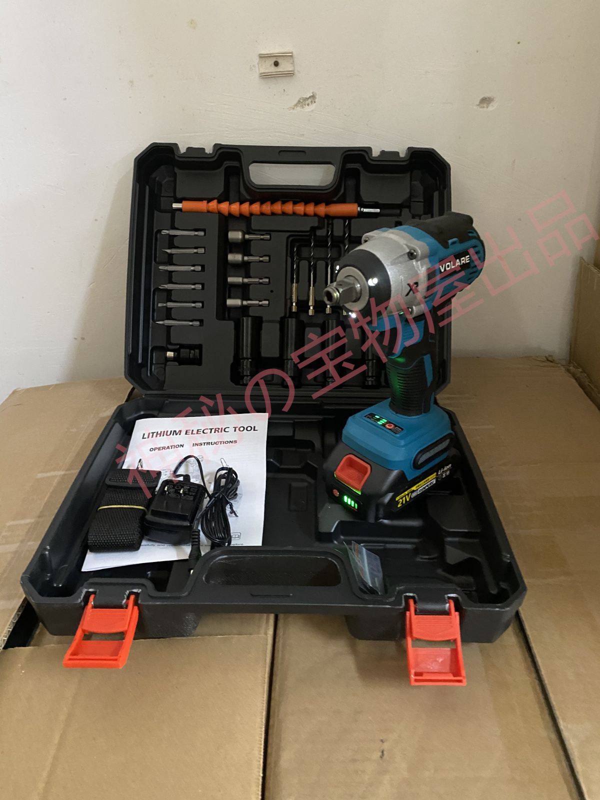 電動 インパクトレンチ 520N.m 多点セ ット 電動ドリルドライバー1台4役 タイヤ交換マキタ makita 18V バッテリー併用 電動ドリルドライバー 電動工具セット21V バッテリー LED電池残量表示 多数保護機能搭載 PSE認証済み 充電器付き