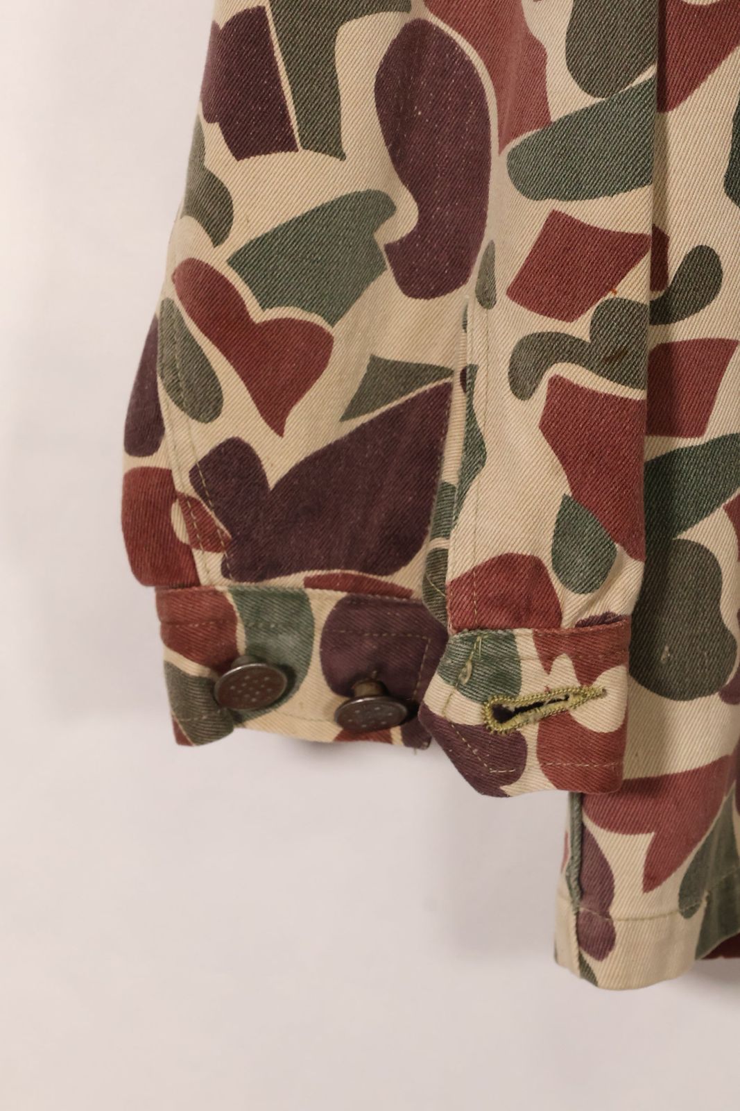 M1782☆パイライト共生水晶クラスター1.1Kg☆尾太鉱山産☆N50803