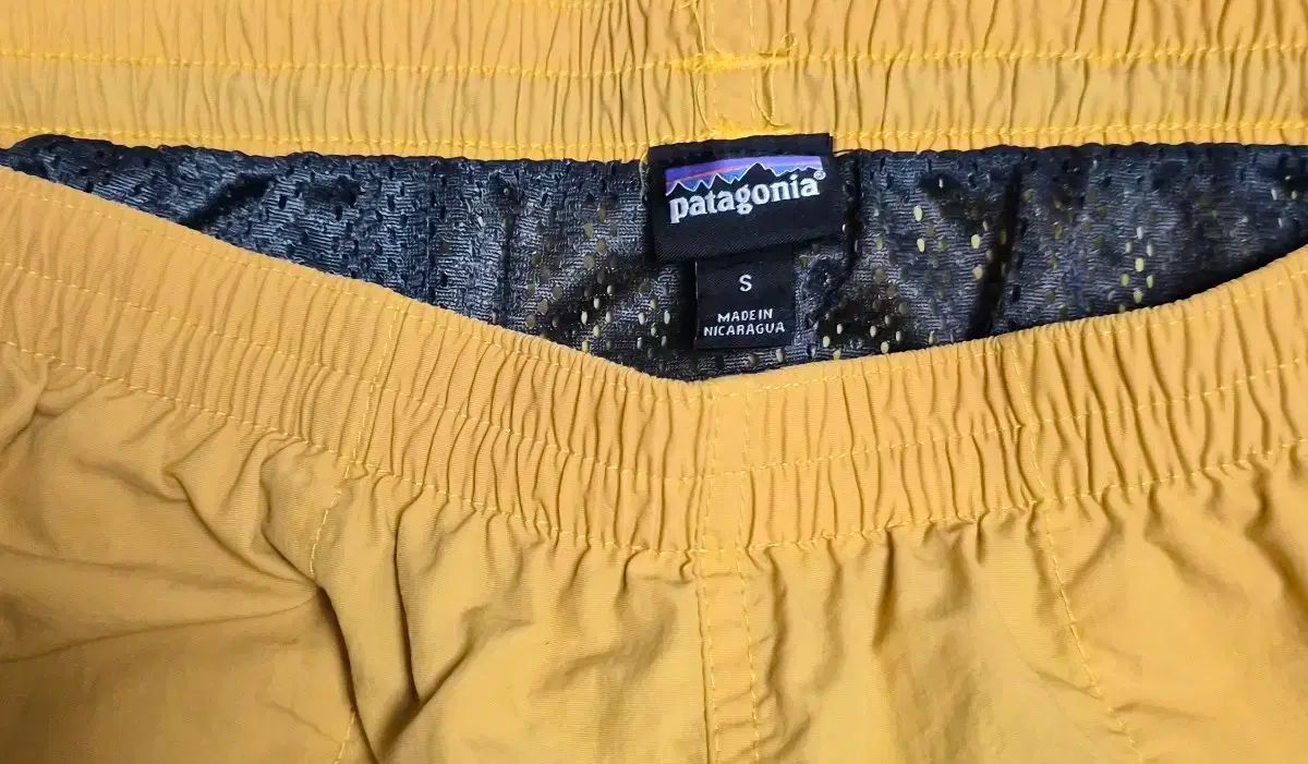  patagonia パタゴニア ハーフパンツ 黄色 ショートパンツ ハーフパンツ パンツ