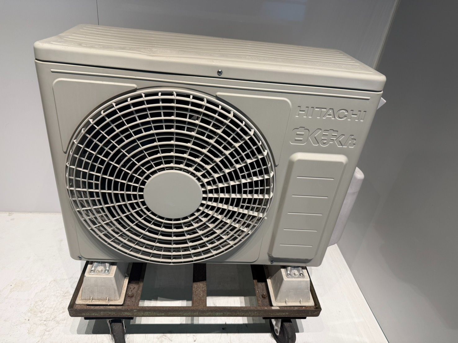 255 HITACHI 2025年製エアコン 6～8畳用