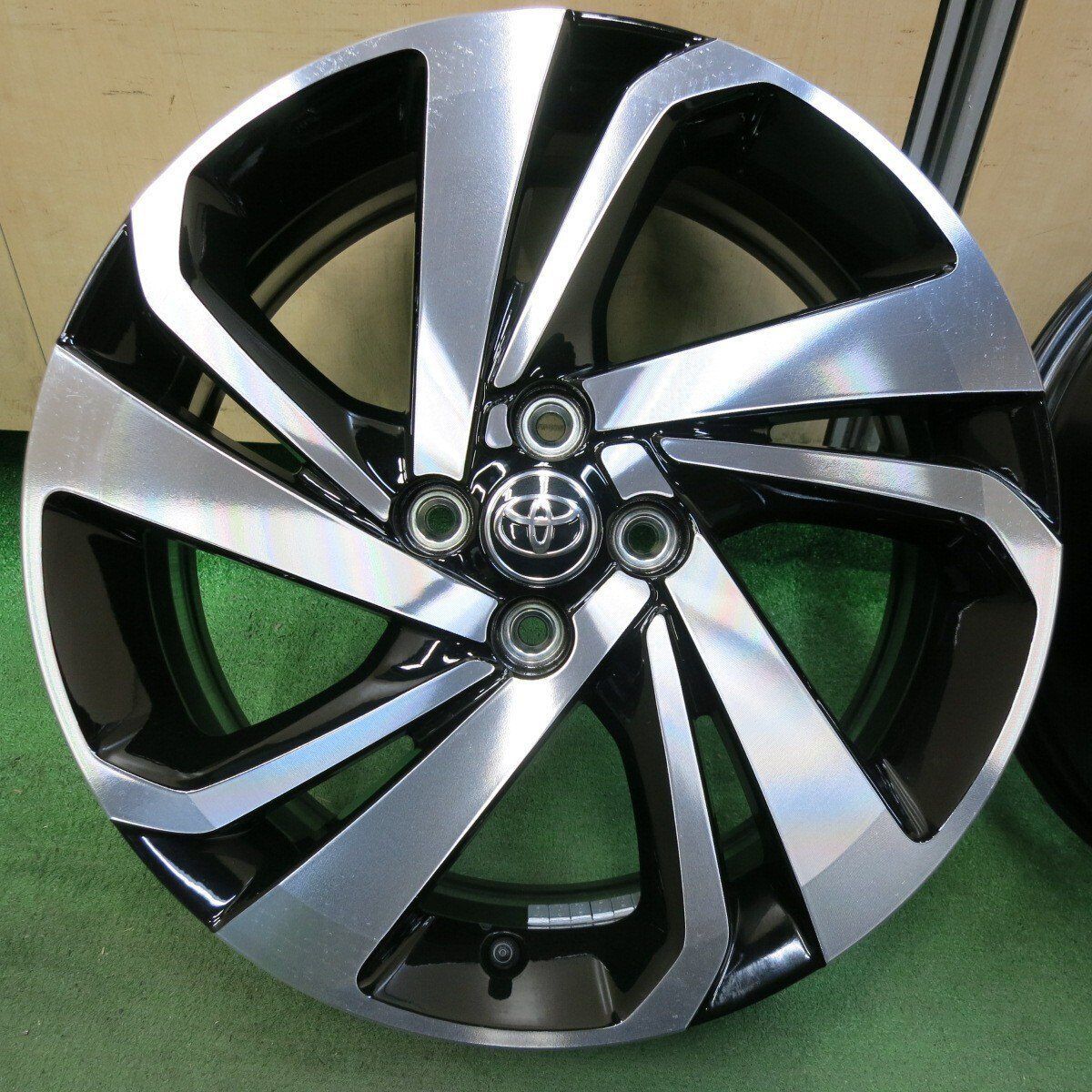 新車外し 1本 トヨタ ライズ Z グレード 純正 ホイール 17インチ 17×6J PCD100|4H 5012802SYホ 3