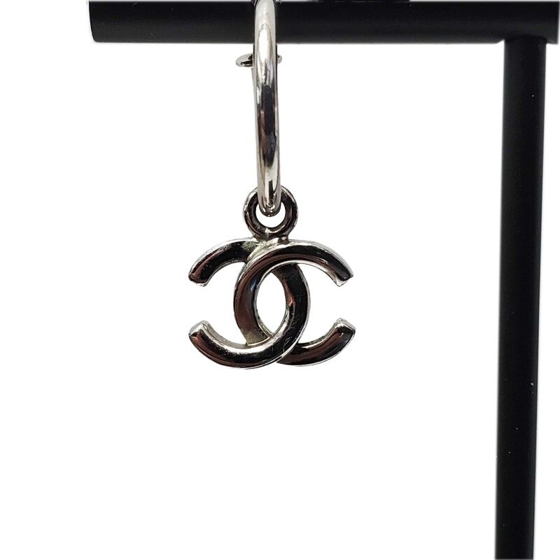 CHANEL シャネル ココマーク ピアス シルバー メタル 32509K359