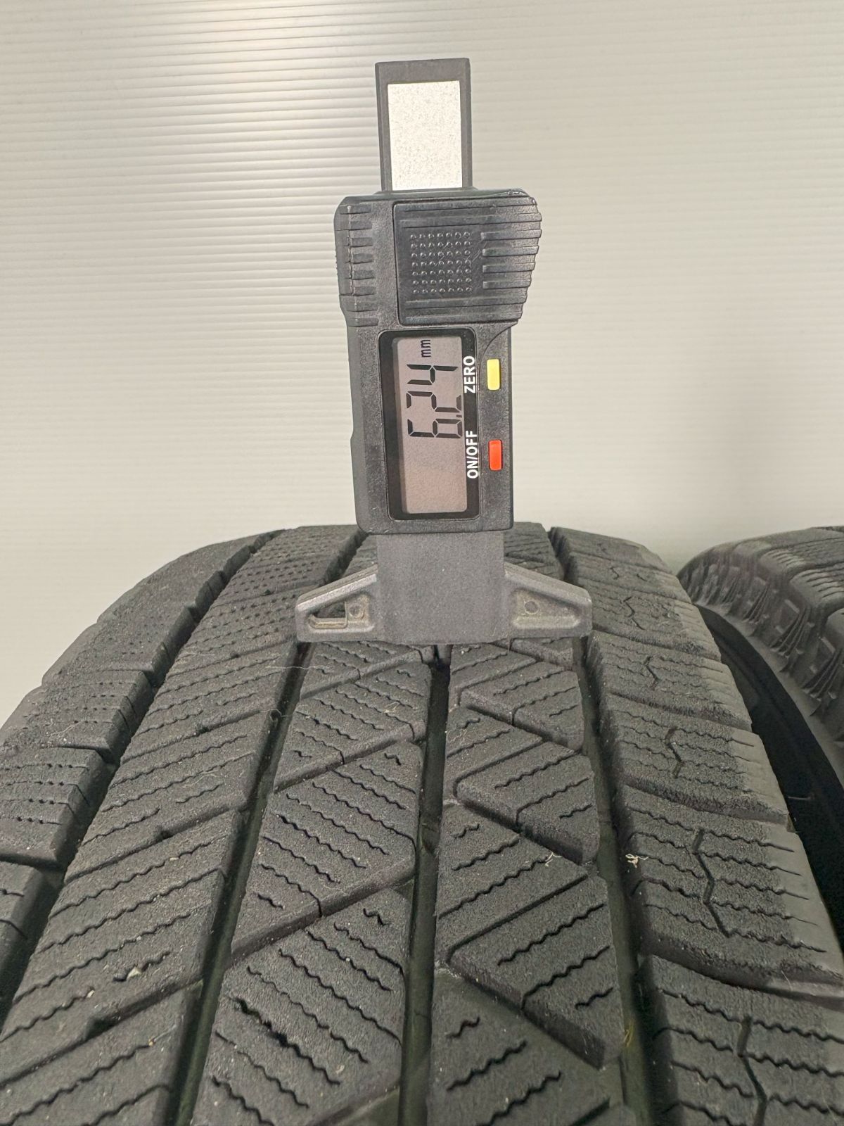 ブリヂストン VRX3