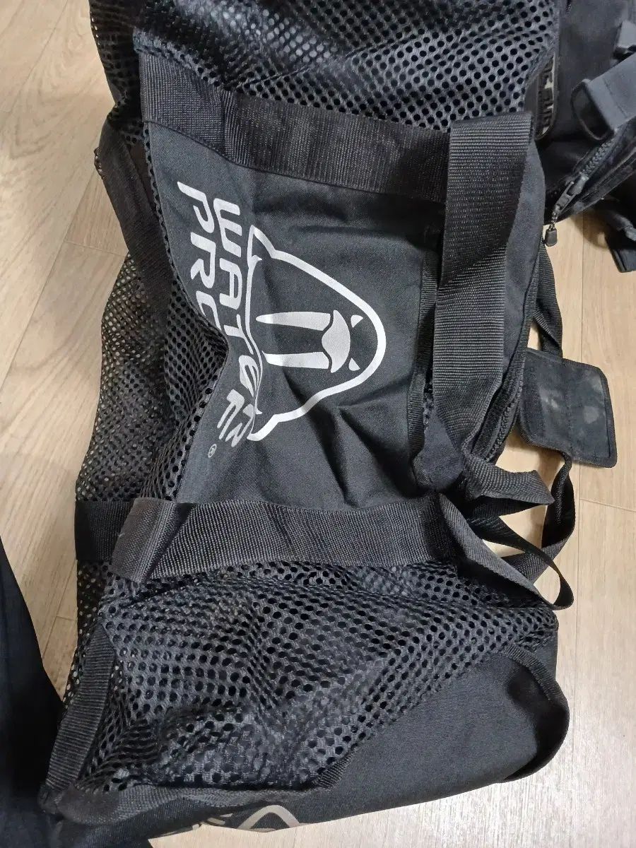 モビス スキューバ