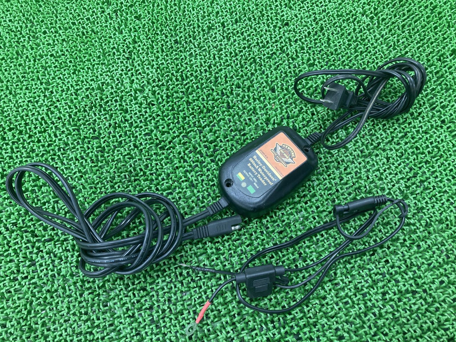 バッテリーチャージャー 022-0150-HD ハーレー 純正 中古 バイク 部品 12V 800mA 充電器 割れ欠け無し 充電器 車検 Genuine