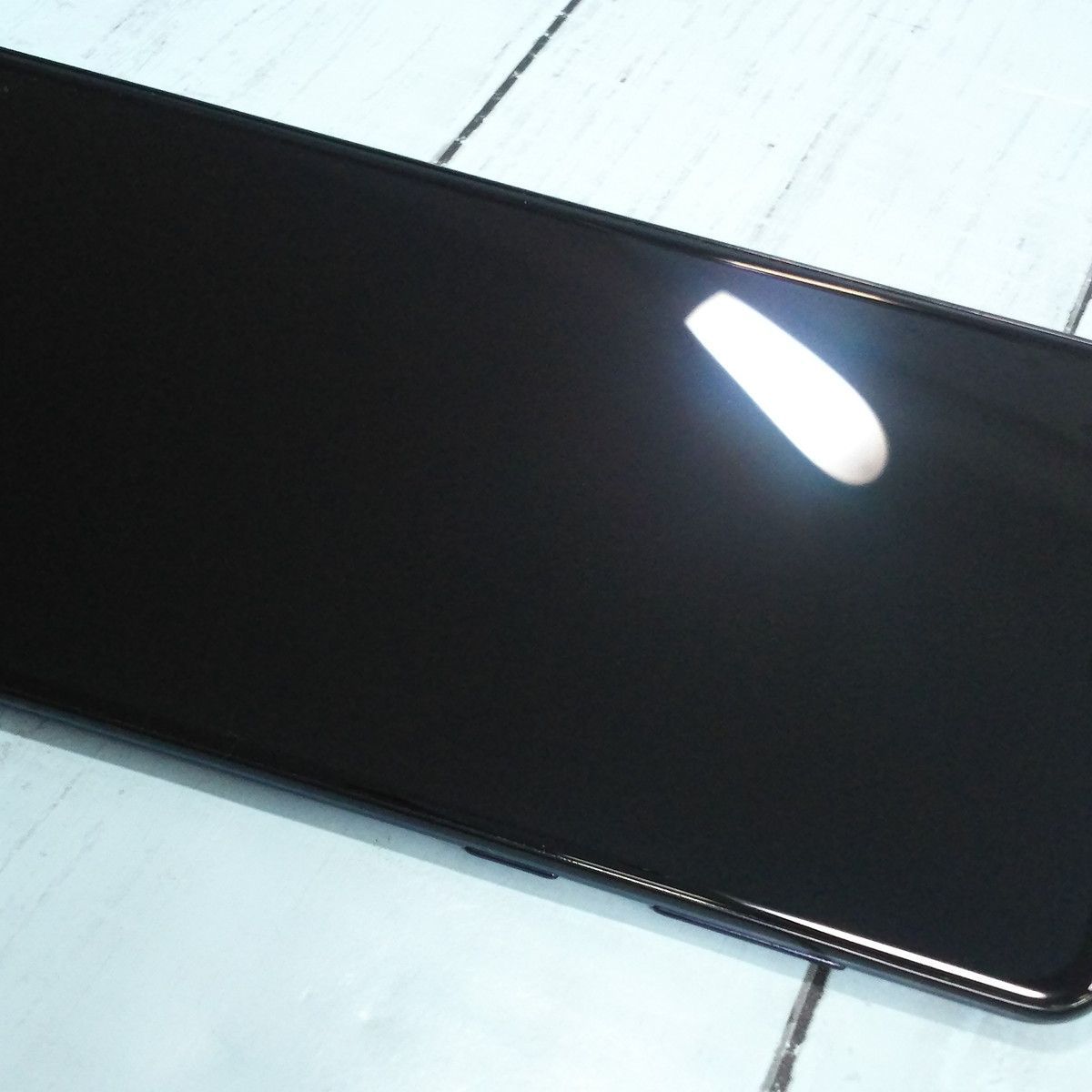 au Galaxy A30 SCV43 ブラック simロック解除済みスマートフォン/携帯 ...